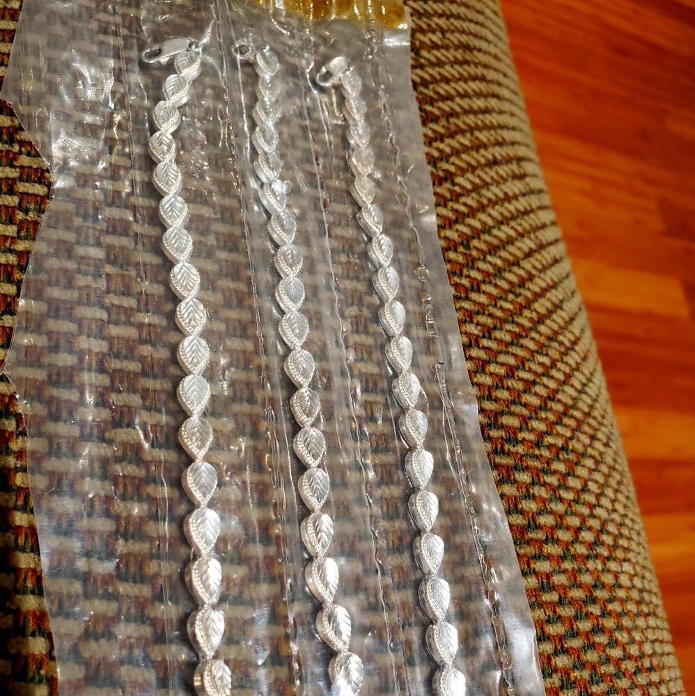 925 Silver Peruvian Leaf Bracelet - image 1